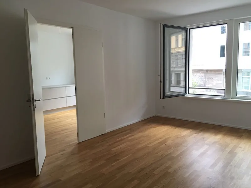 Superzentrale luxurious hochwertige 2 oder 3-Zimmer-Wohnung Tiergarten/Mitte Berlin — photo 1